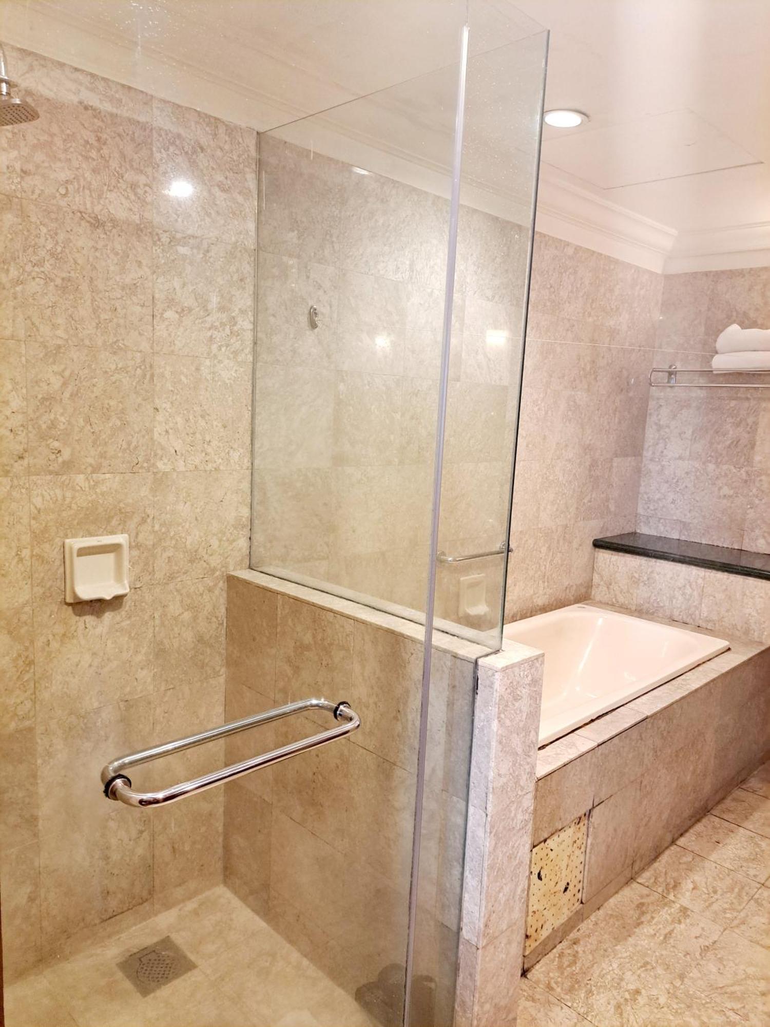 East Service Times Square Kl Apartment *