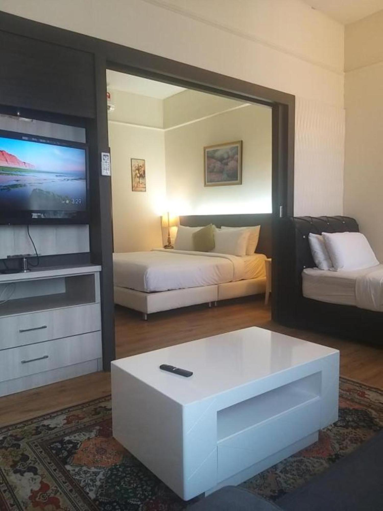 East Service Times Square Kl Apartment *