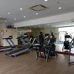 East Service Apartment Times Square Kl